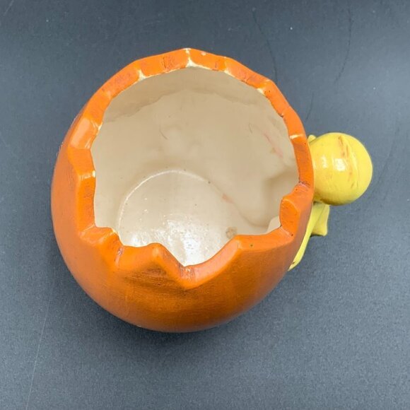 1978 Ceramic Porcelain Spring Easter Chick Holding Egg Planter Glazed 4.5” - Picture 3 of 9